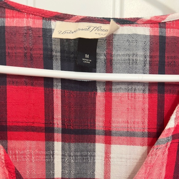 Universal Thread top - Picture 2 of 4